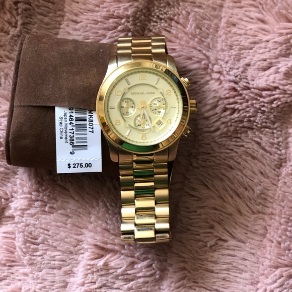 Michael Kors
Oversized Chronograph Gold Watch 45mm - Picture 4 of 7